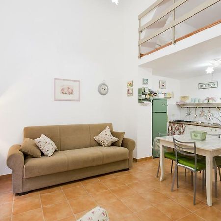 Little House Inside Capo'S Market Appartement Palermo Buitenkant foto