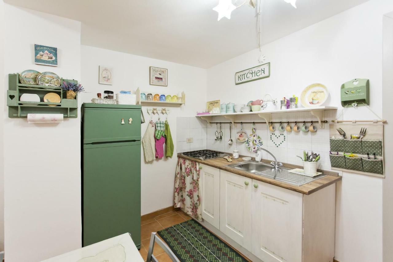 Little House Inside Capo'S Market Appartement Palermo Buitenkant foto